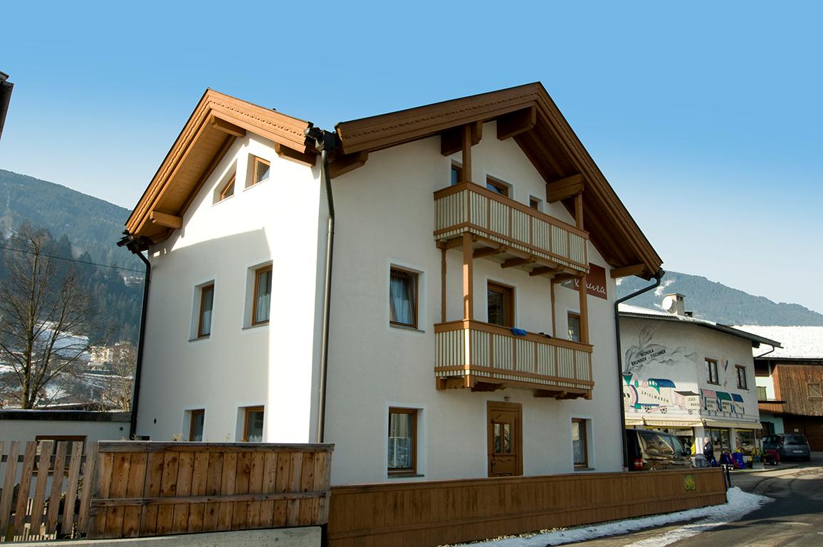 Chalet Villa Laura